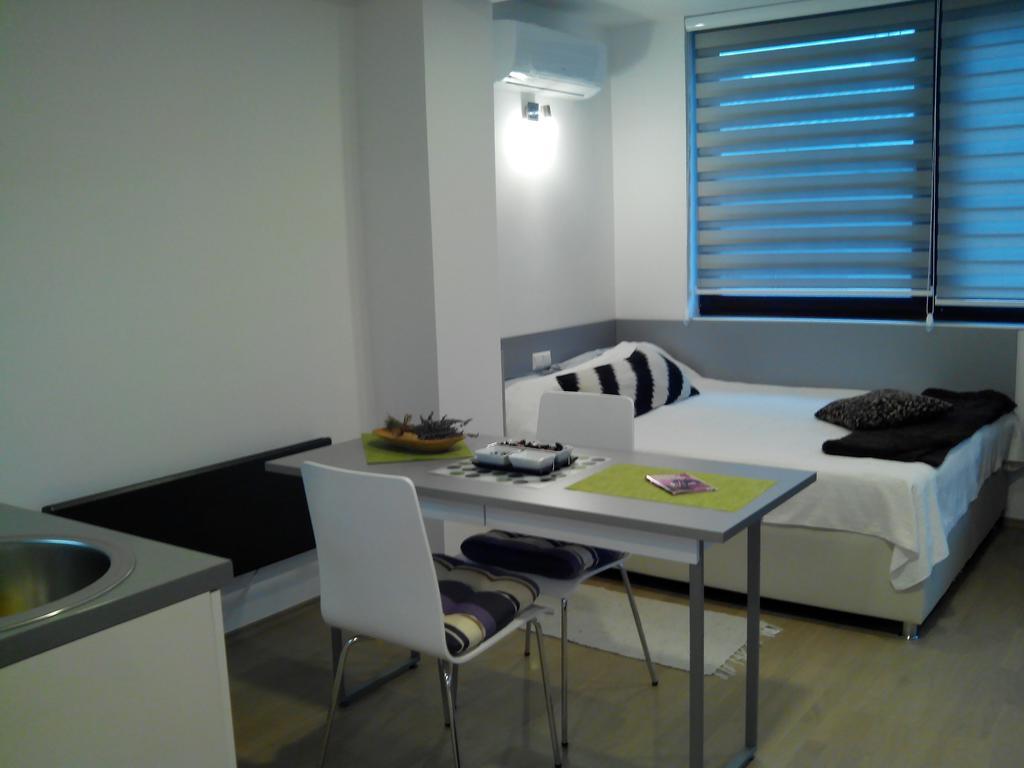 Dea'S Studio Apartment Saraievo Exterior foto
