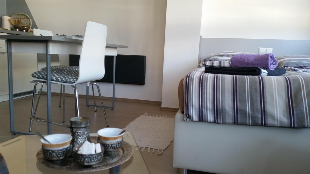 Dea'S Studio Apartment Saraievo Exterior foto